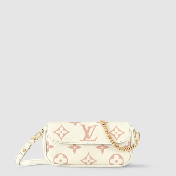 Louis Vuitton Chain Ivy Wallet Bag M83026