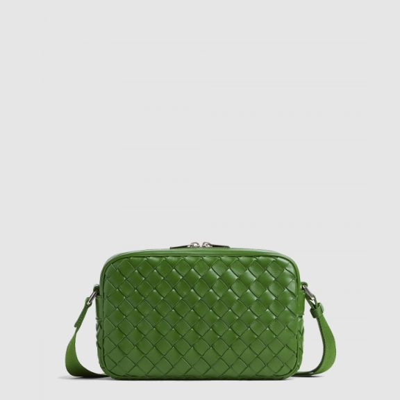 Intrecciato Small Camera Bag 710048