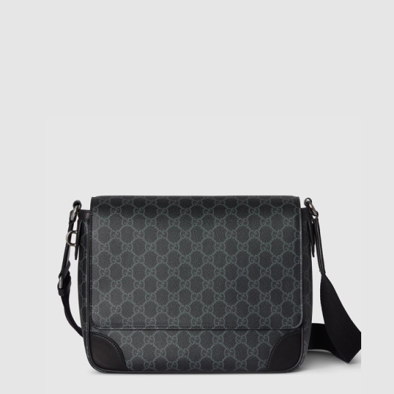 GG Emblem Medium Crossbody Bag 821154