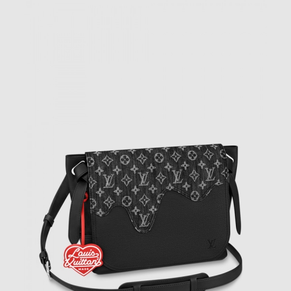 Versace Tokyo Messenger Bag M45971