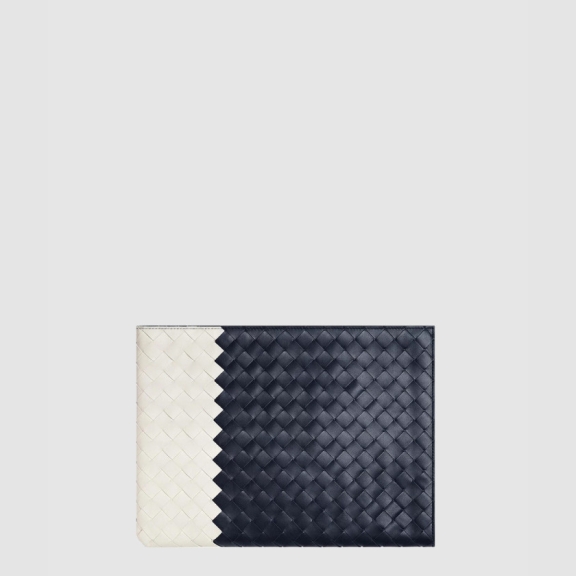 Intrecciato Half Pouch 607479