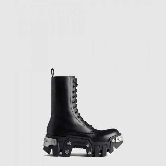 Lace-Up Boots 672502