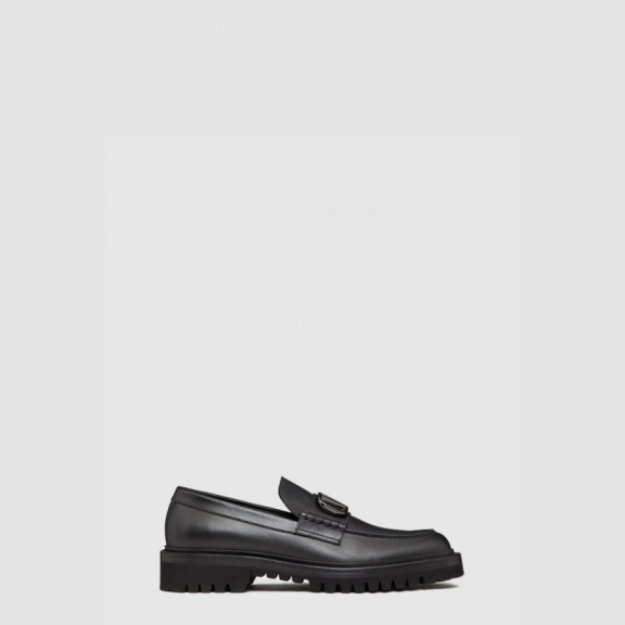 Rockstud Calf Leather Loafers