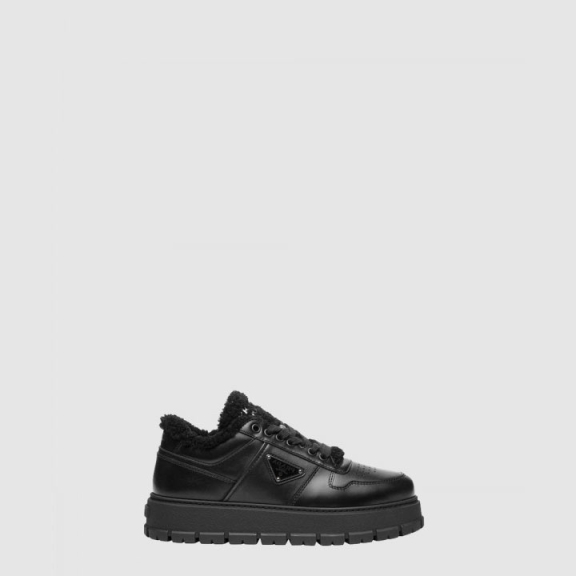 Shearlingring Detail Leather Sneakers 1E947M
