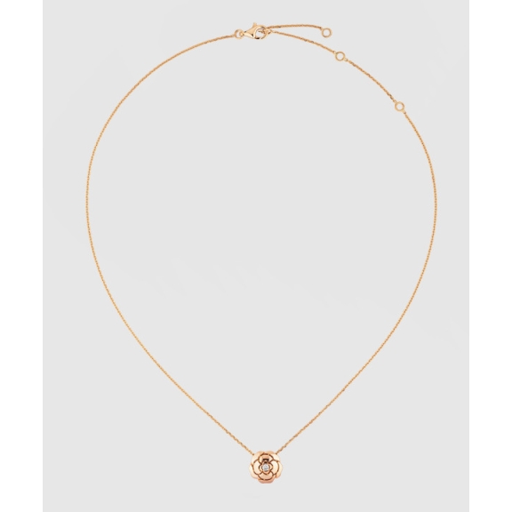 EXTRAIT DE CAMÉLIA Necklace J11660