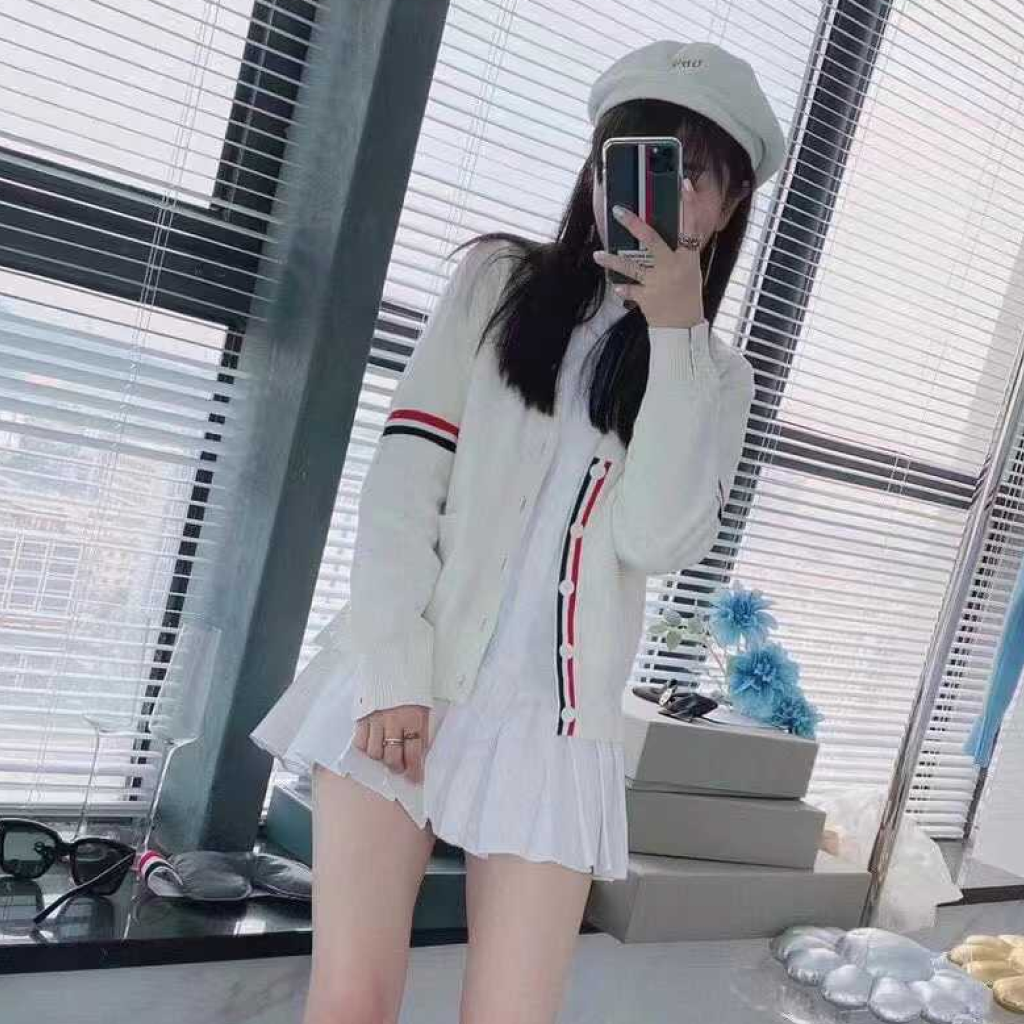 톰브라운 캐시미어 브이넥 가디건 화이트 011