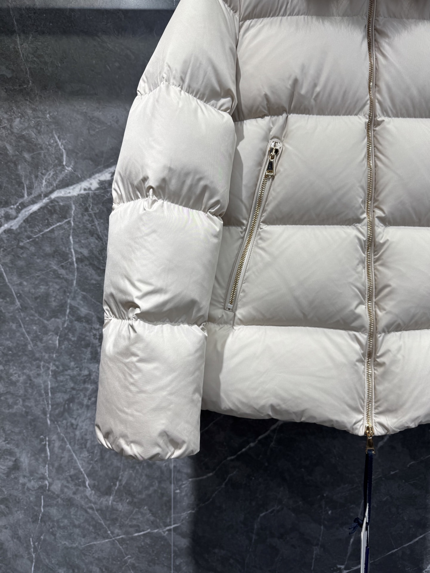 Product detail image 4